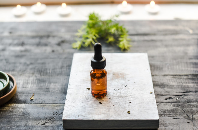 5 REASONS WHY YOU SHOULD ONLY BUY CBD OIL FROM REPUTABLE MANUFACTURERS
